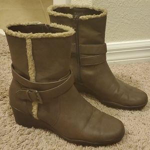 Womens Boots
